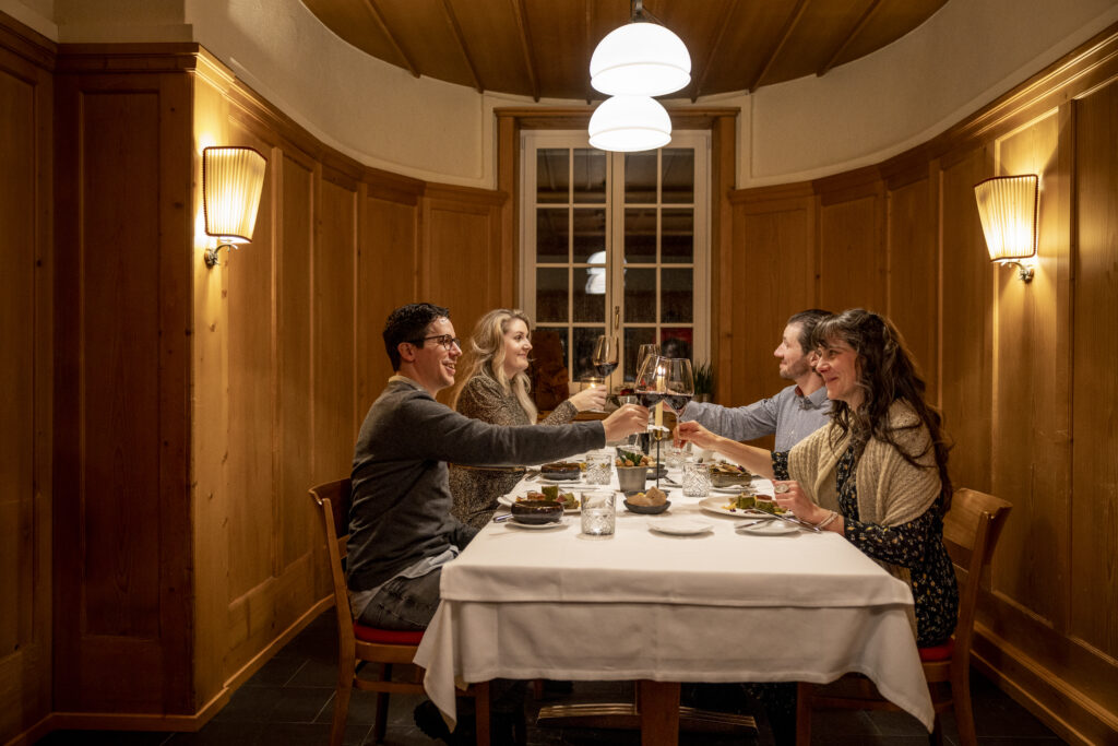 Weihnachtsstimmung im Hotel Grimsel Hospiz im Winter 2022 ©David Birri